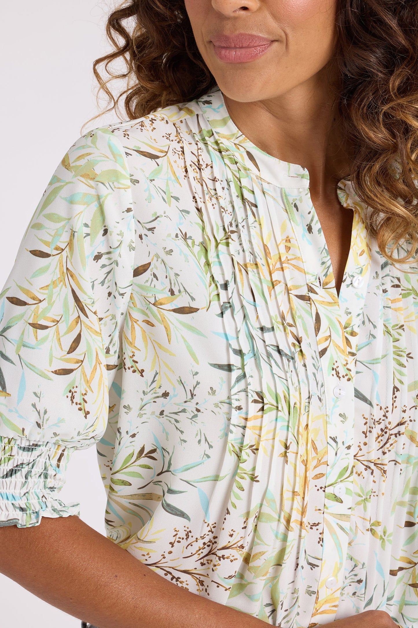 Pleated Short Sleeved Blouse - Chateau Jardin