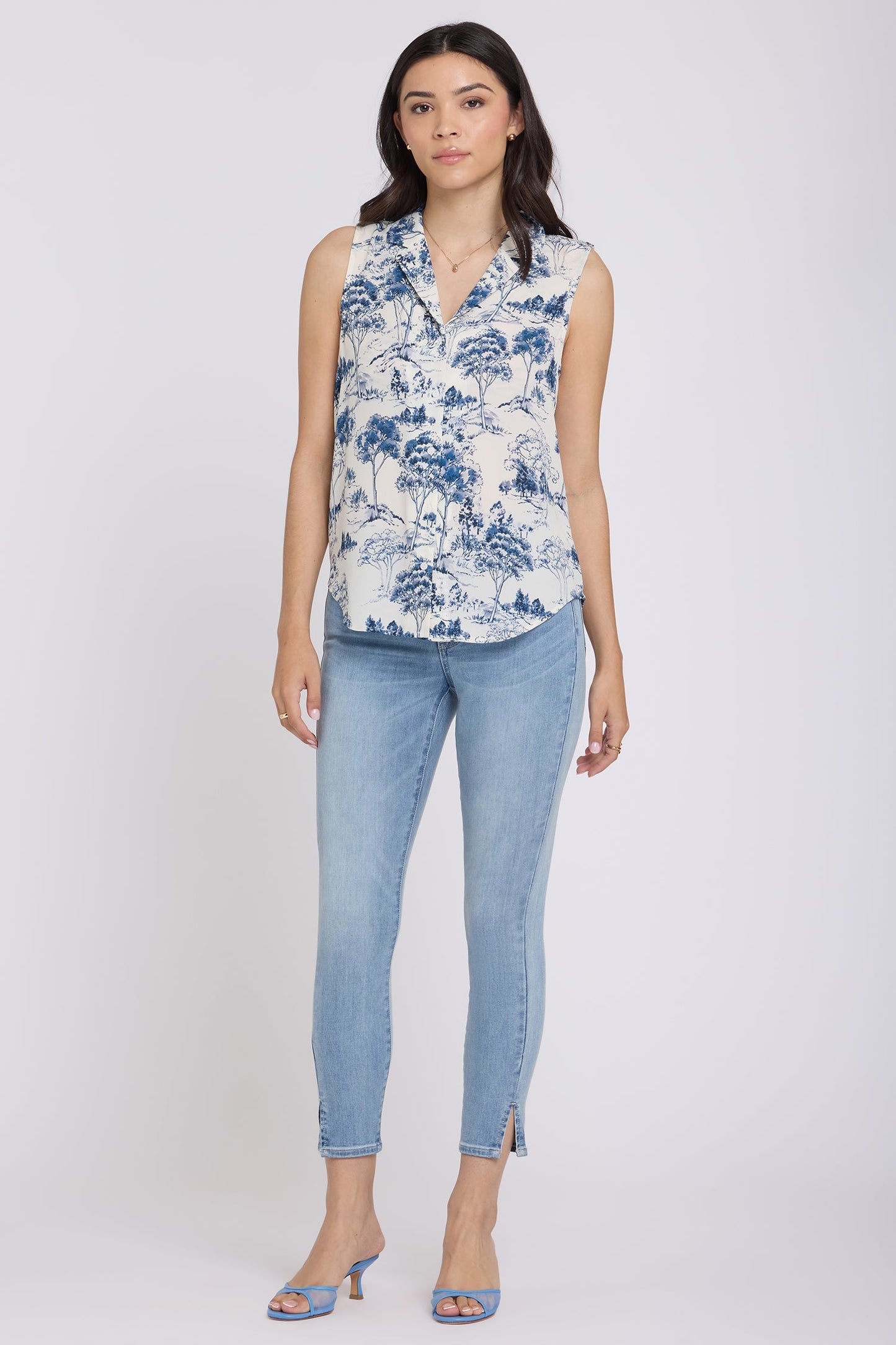 Gabrielle Sleeveless Blouse - Le Parc de Treville
