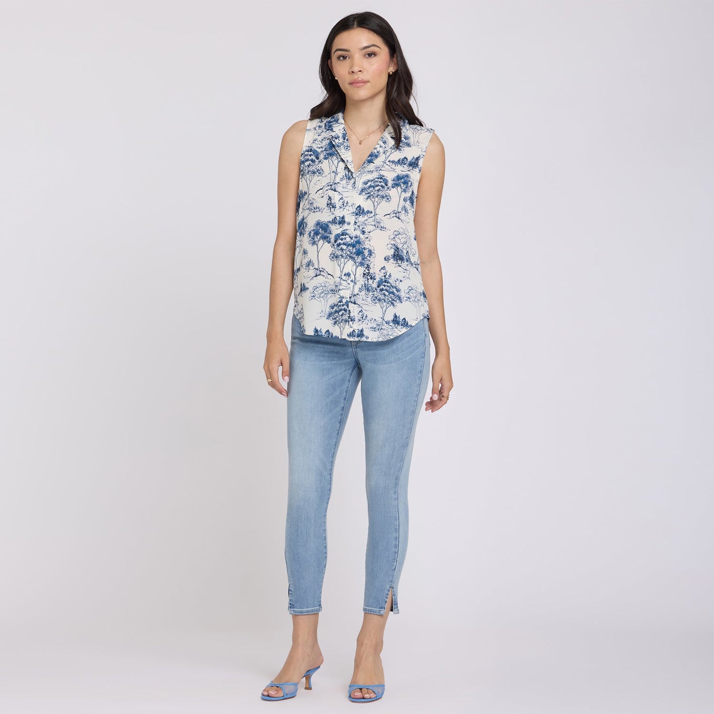 Gabrielle Sleeveless Blouse - Le Parc de Treville