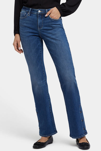 Ava Flared Jeans - Lake Notre-Dame