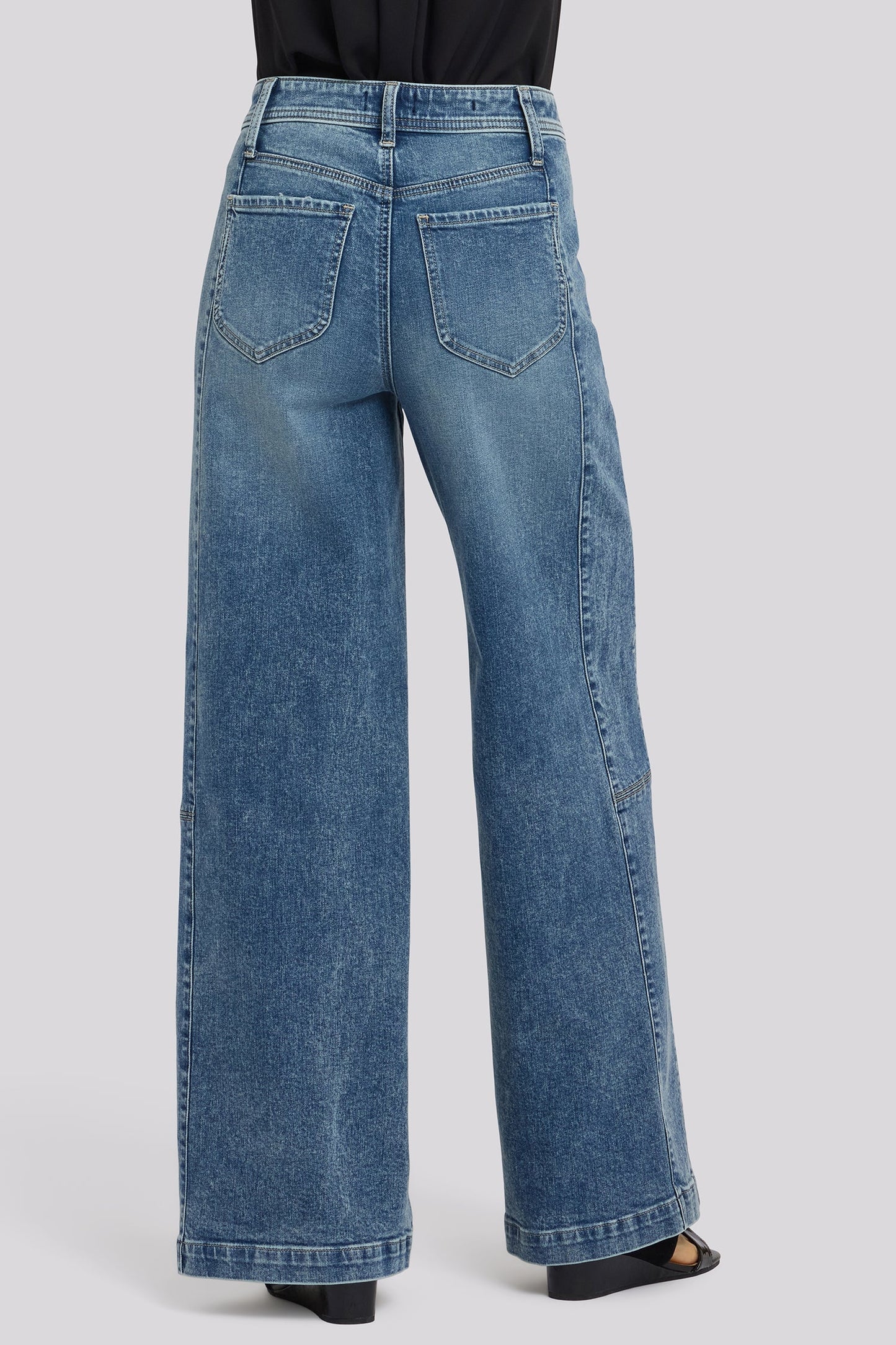 Gracie Wide Leg Jeans - Secret Hollow