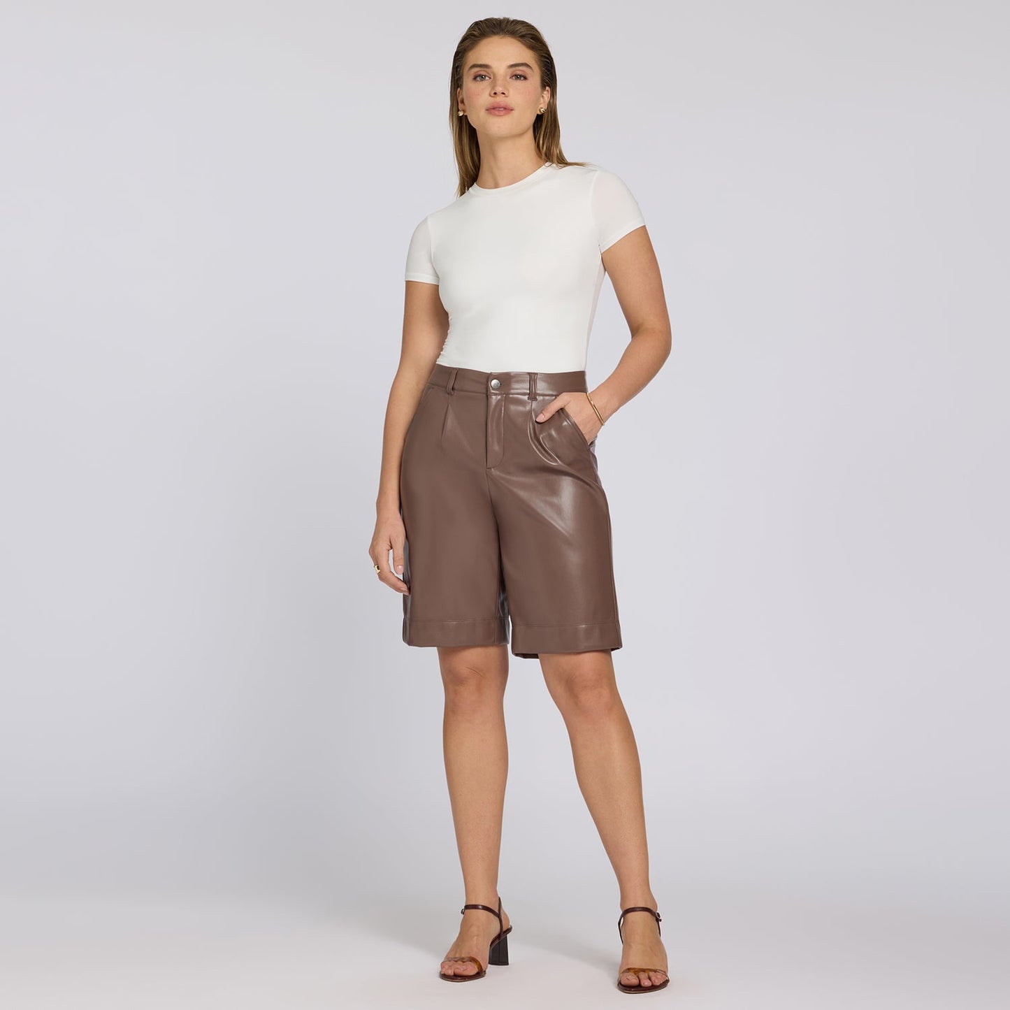 Vegan Stretch Leather Relaxed Bermuda Shorts - Deep Taupe
