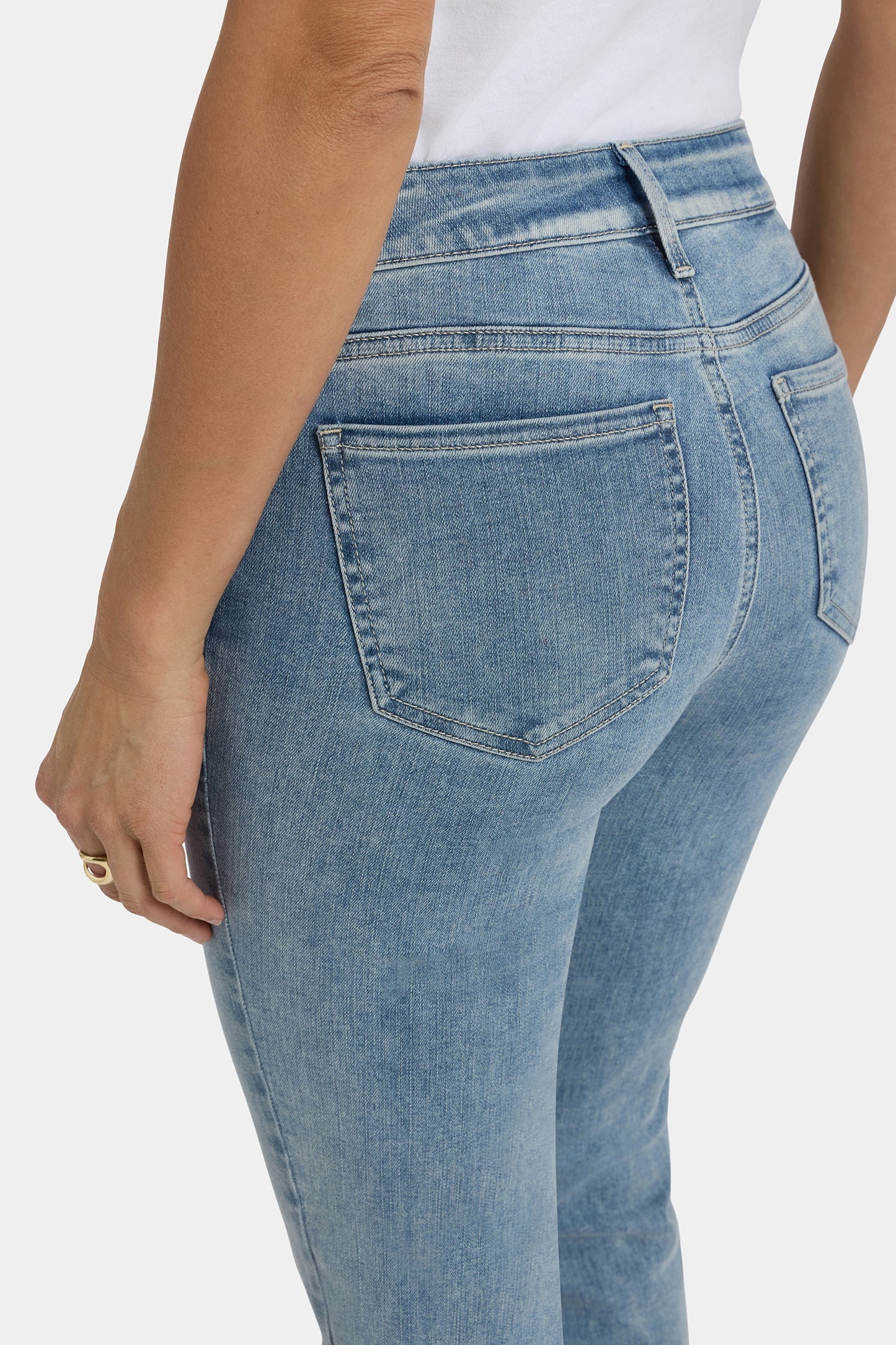 Marilyn Straight Jeans - Haley