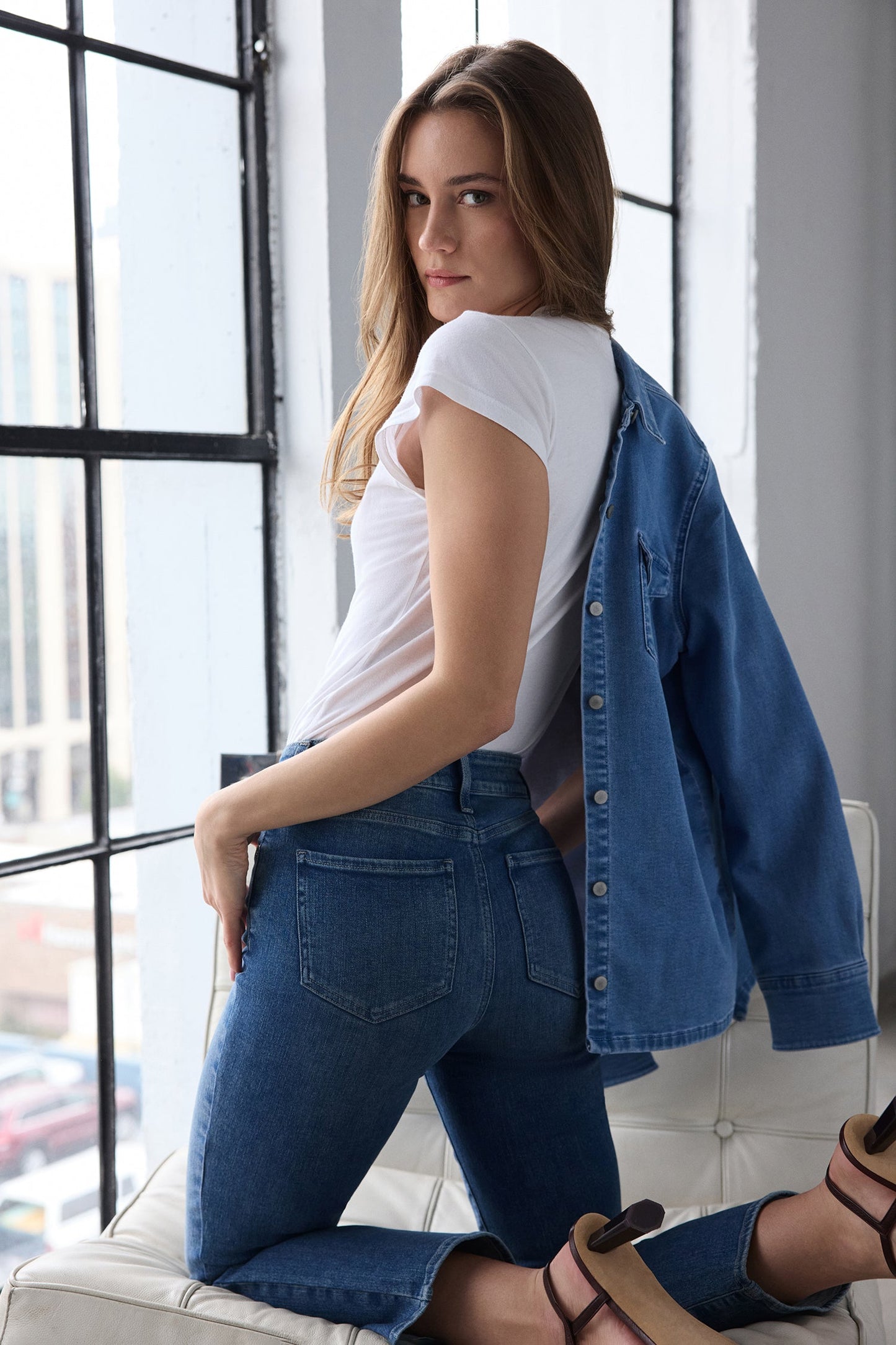 Marilyn Straight Ankle Jeans - Breezy Palms