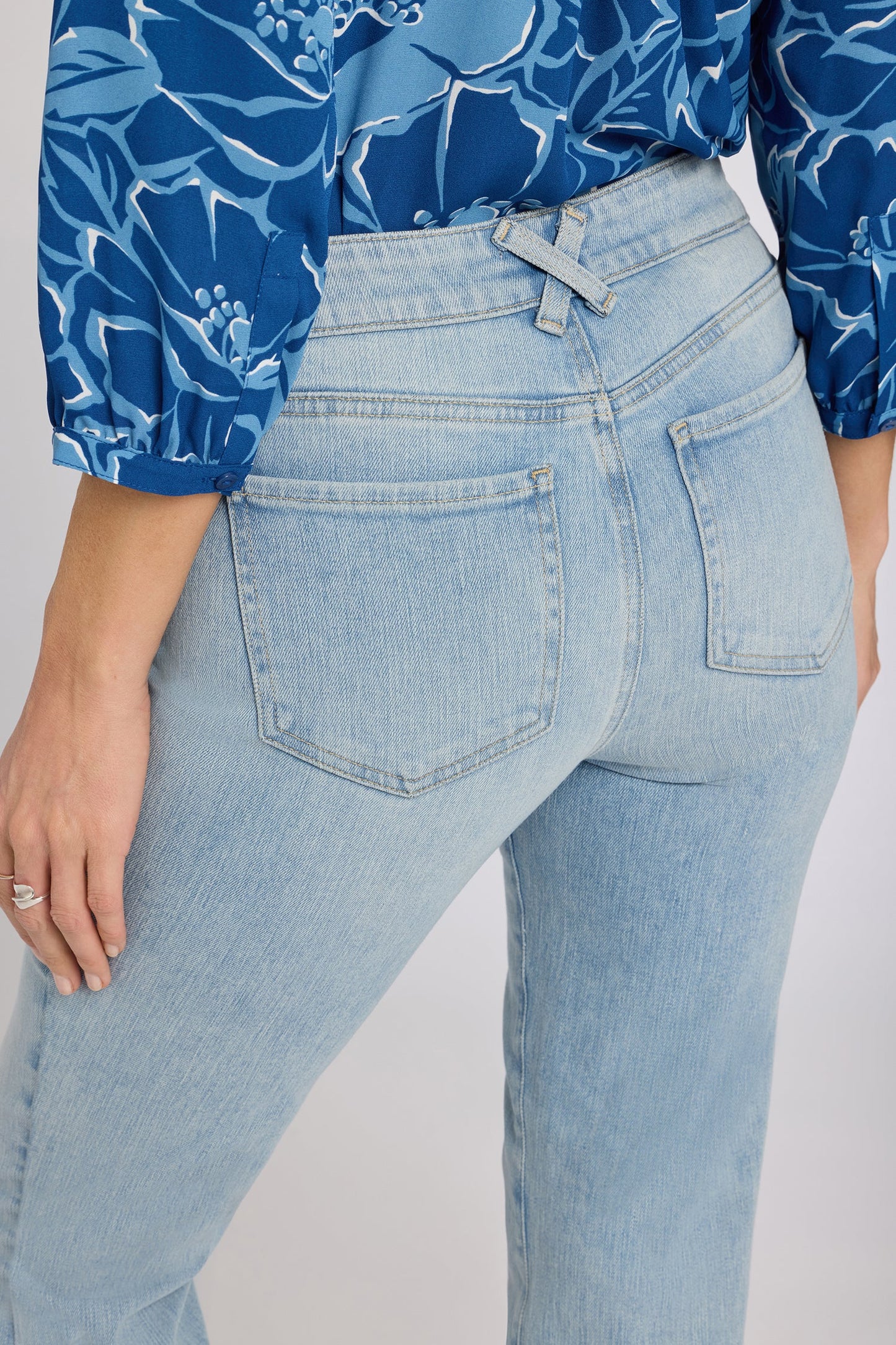 Sheri Slim Straight Jeans - Keys View