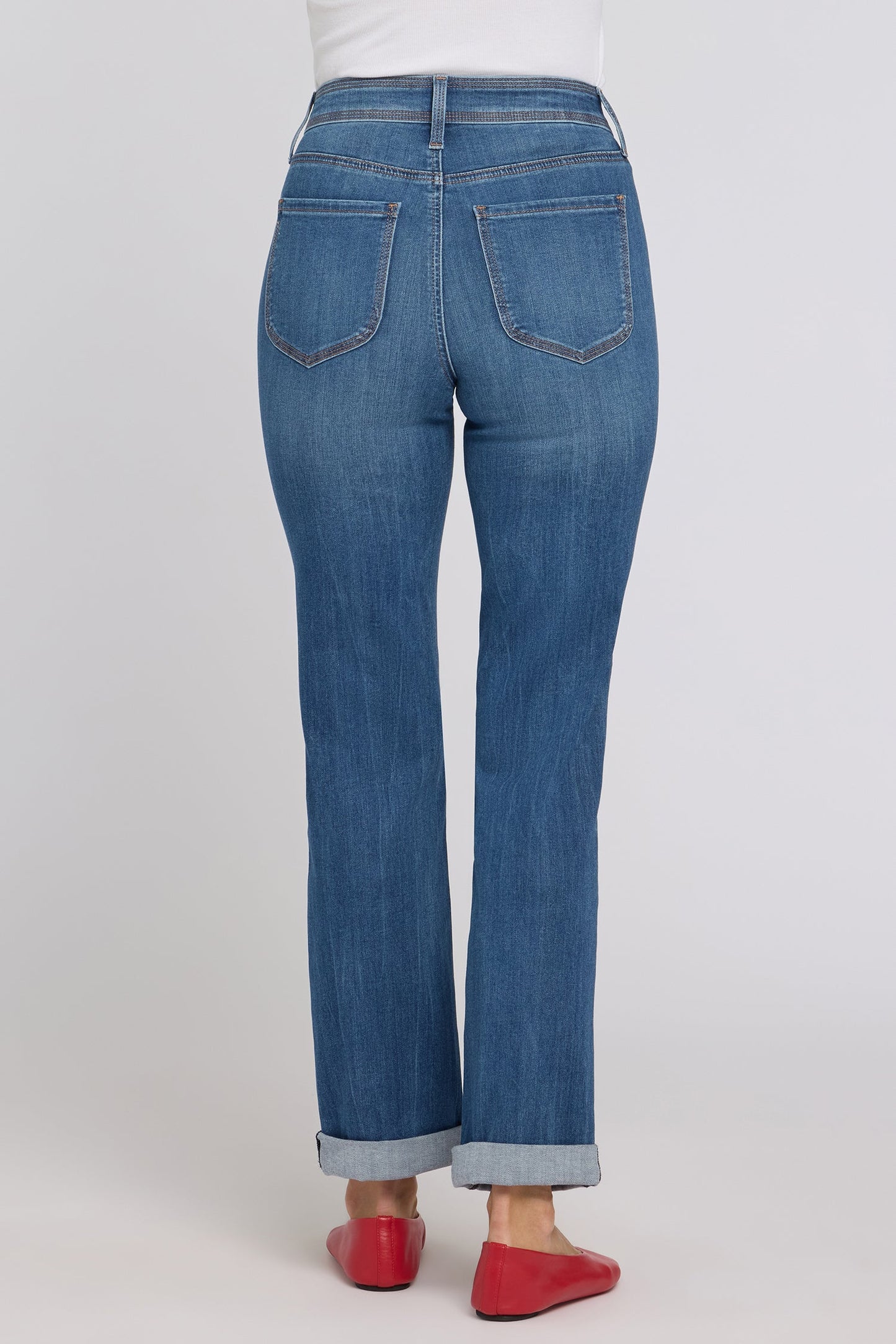 Marilyn Straight Jeans In Petite - Wild River
