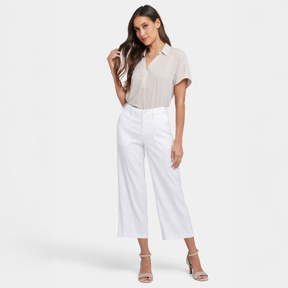 Wide Leg Cargo Capri Pants In Petite - Optic White