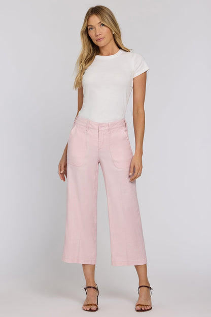 Wide Leg Cargo Capri Pants In Petite - Light Lilac
