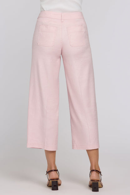 Wide Leg Cargo Capri Pants In Petite - Light Lilac