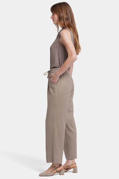 Relaxed Drawstring Pull-On Pants In Petite - Saddlewood