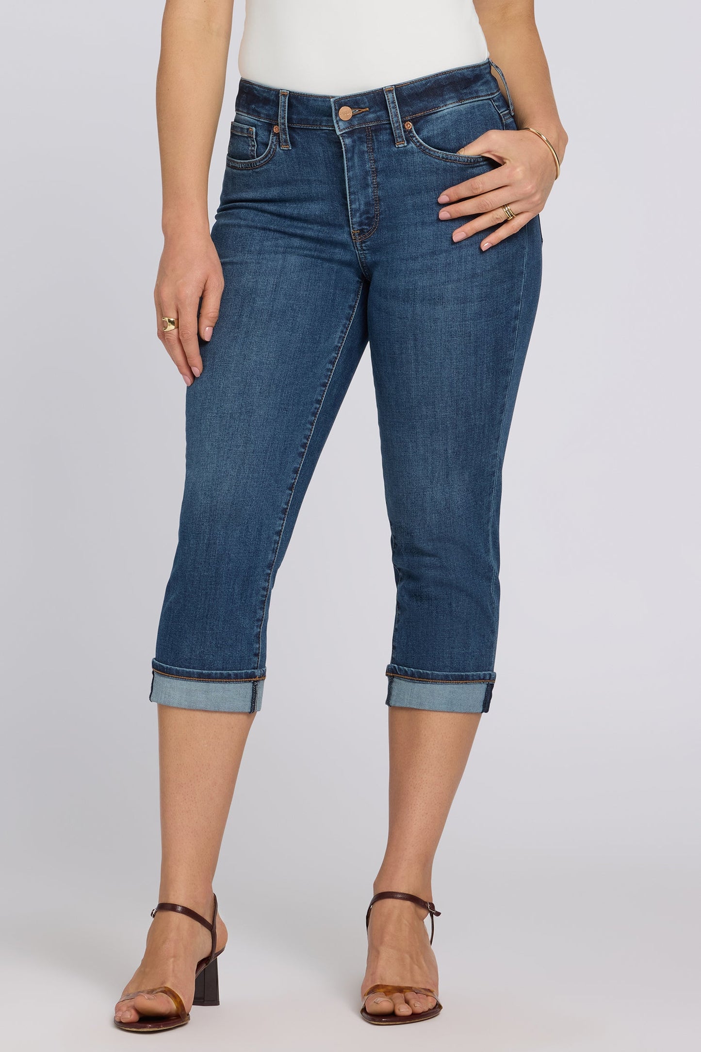 Marilyn Straight Crop Jeans In Petite - Sunset Villa