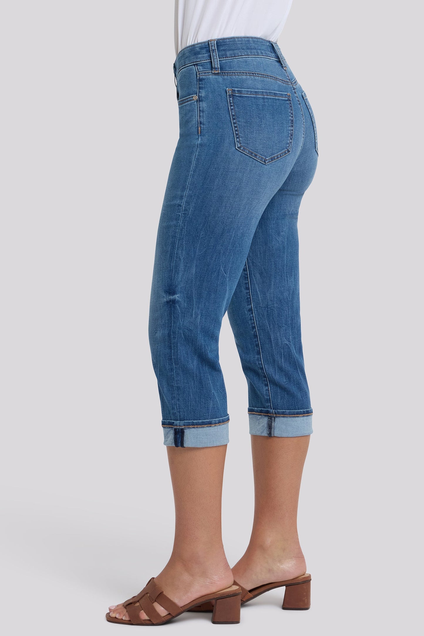 Marilyn Straight Crop Jeans In Petite - Wild River