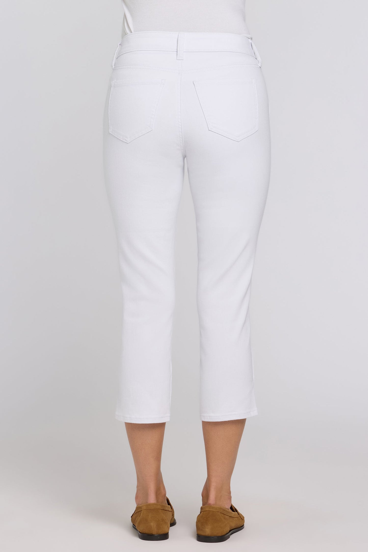 Chloe Capri Jeans In Petite - Optic White