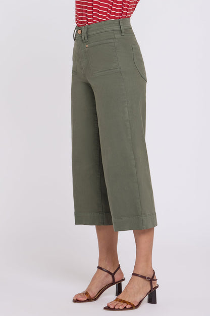 Brigitte Wide Leg Capri Jeans In Petite - Desert Green