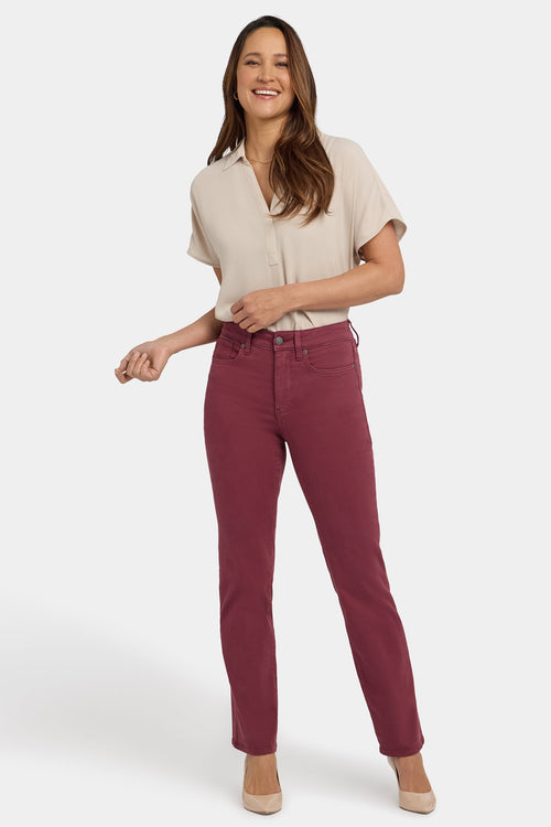 Marilyn Straight Jeans In Petite - True Burgundy