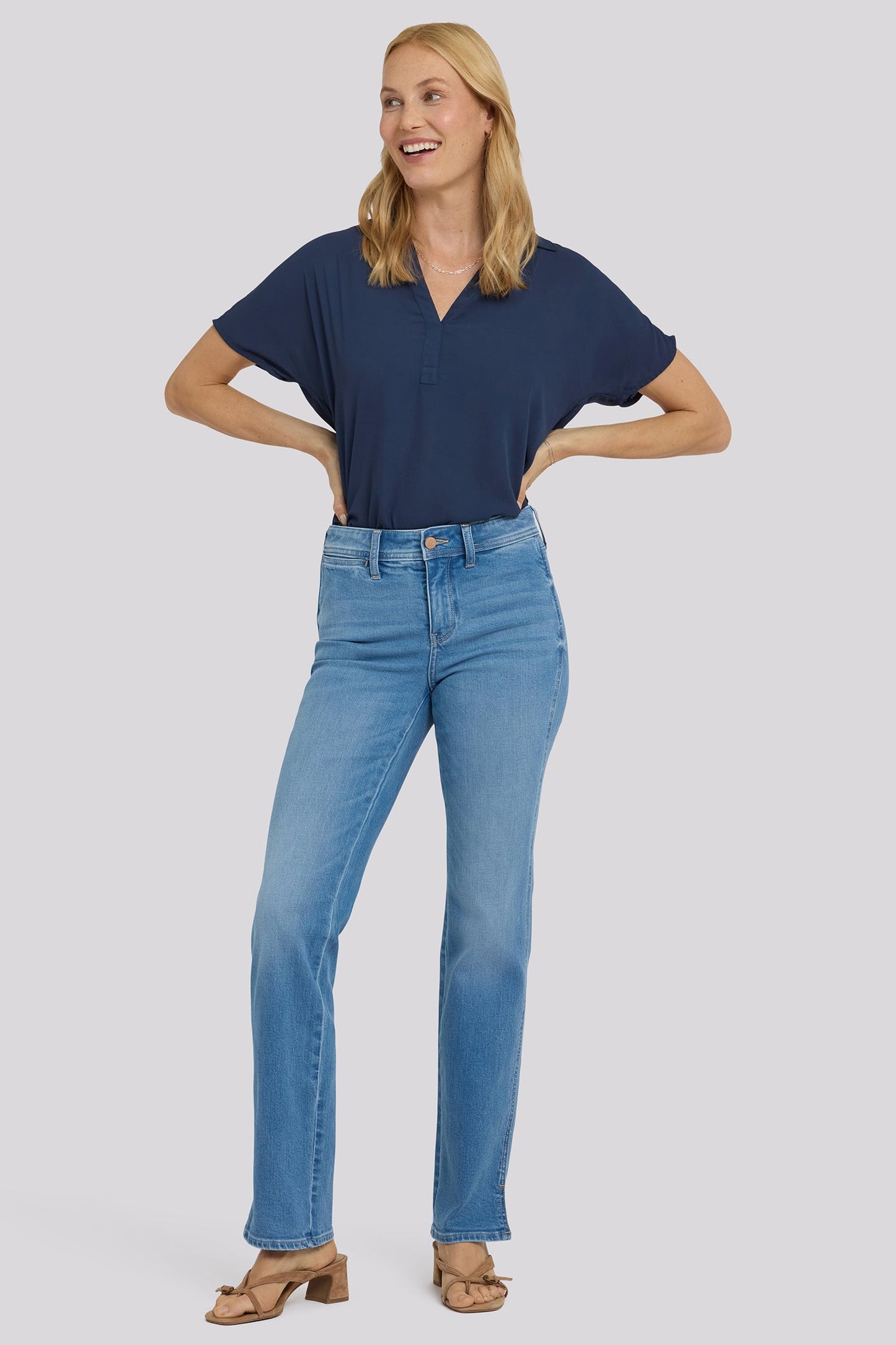 Marilyn Straight Jeans In Petite - Vista Lakes