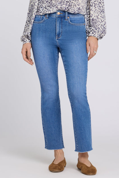 Billie Mini Bootcut Ankle Jeans In Petite - Blue Paradise
