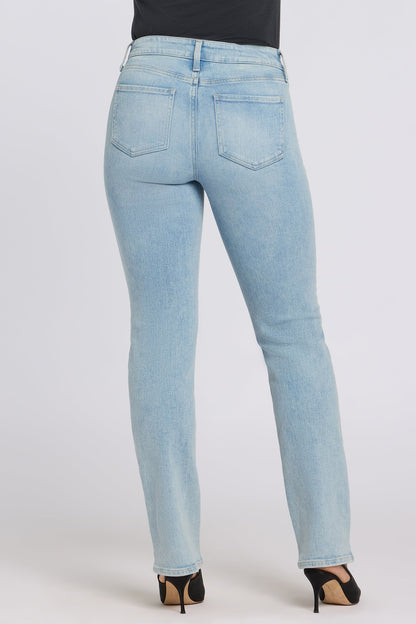 Marilyn Straight Jeans In Petite - Keys View