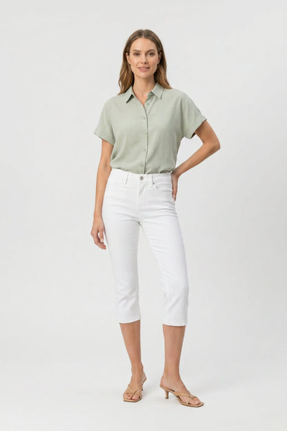 Chloe Skinny Capri Jeans In Petite - Optic White
