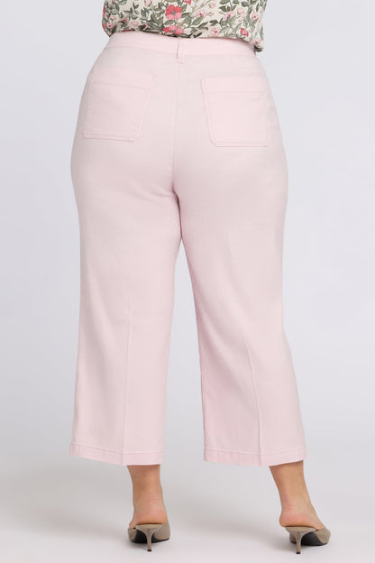 Wide Leg Cargo Capri Pants In Plus Size - Light Lilac