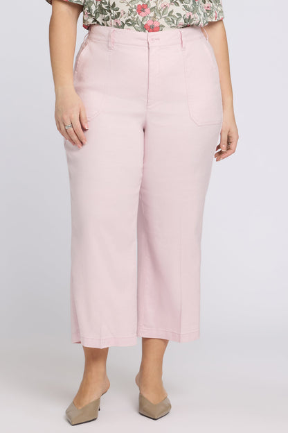 Wide Leg Cargo Capri Pants In Plus Size - Light Lilac