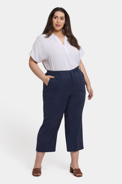 Wide Leg Cargo Capri Pants In Plus Size - Oxford Navy