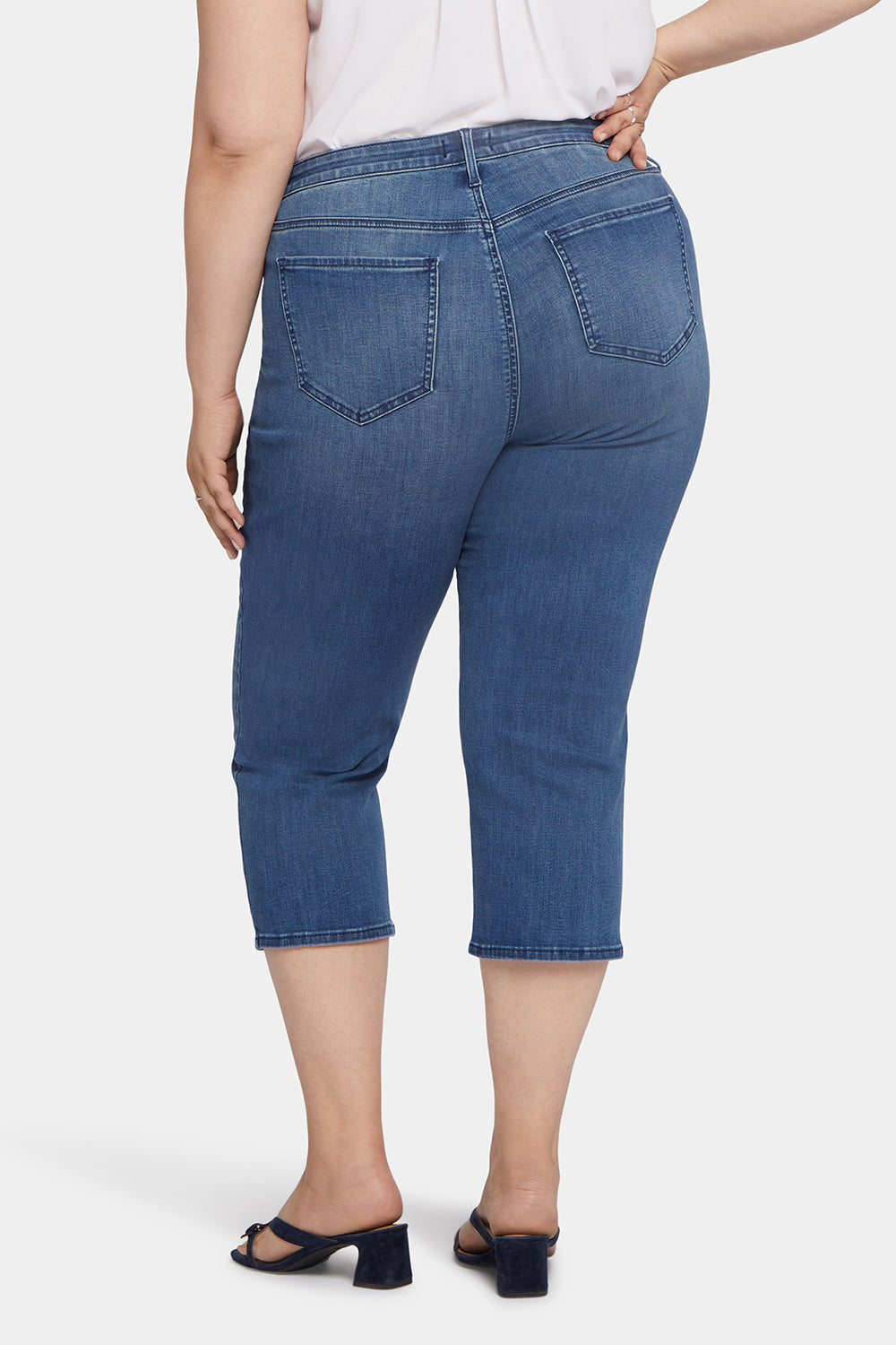 Joni Relaxed Capri Jeans In Plus Size - Splendid