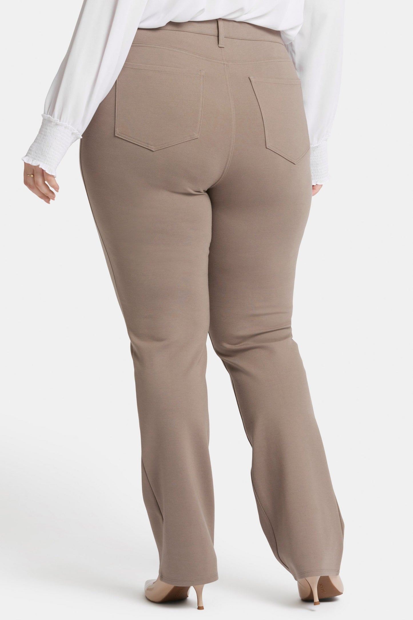 Marilyn Straight Pants In Plus Size - Saddlewood