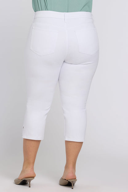 Chloe Capri Jeans In Plus Size - Optic White