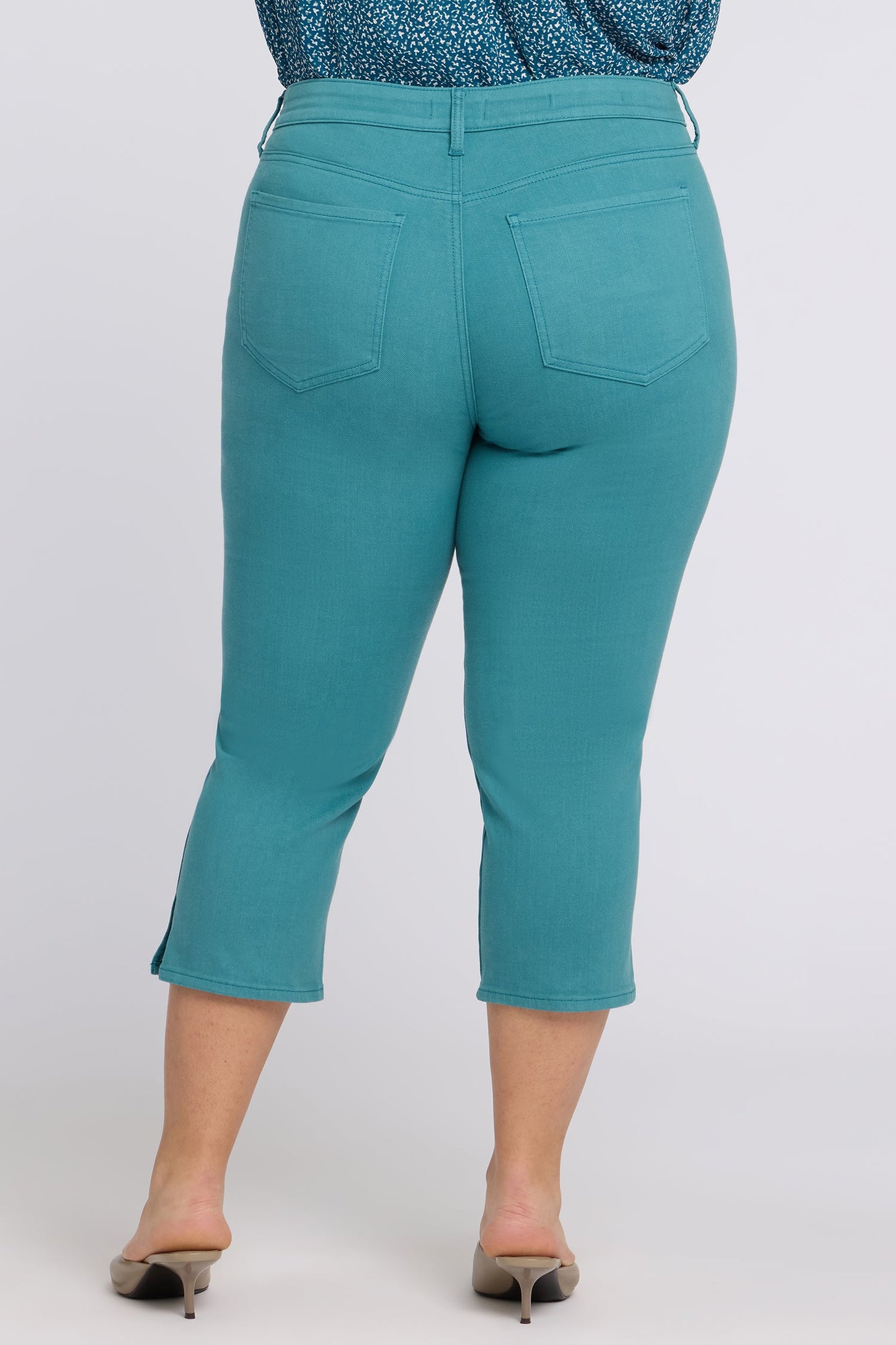 Chloe Capri Jeans In Plus Size - Harbor Blue