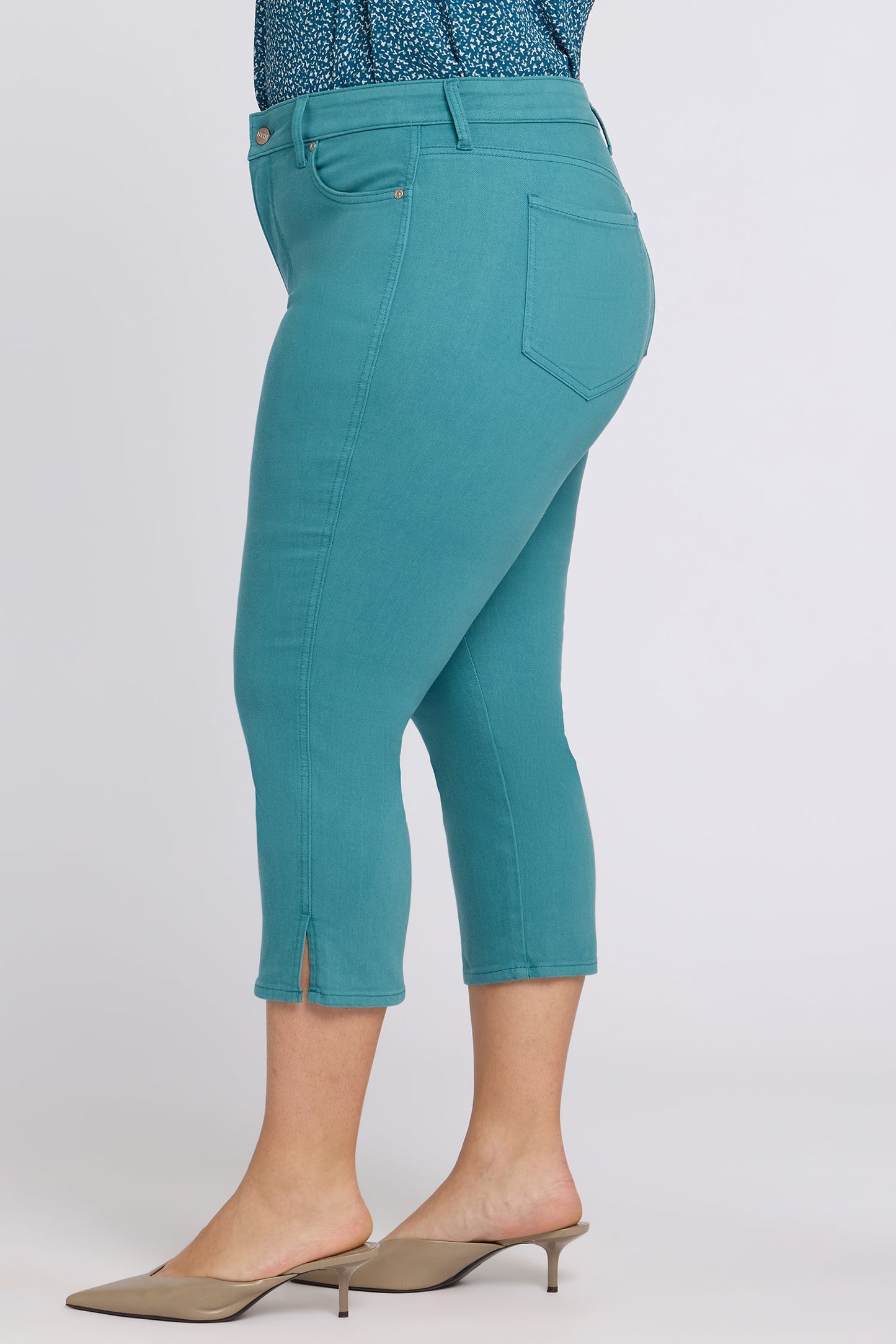 Chloe Capri Jeans In Plus Size - Harbor Blue