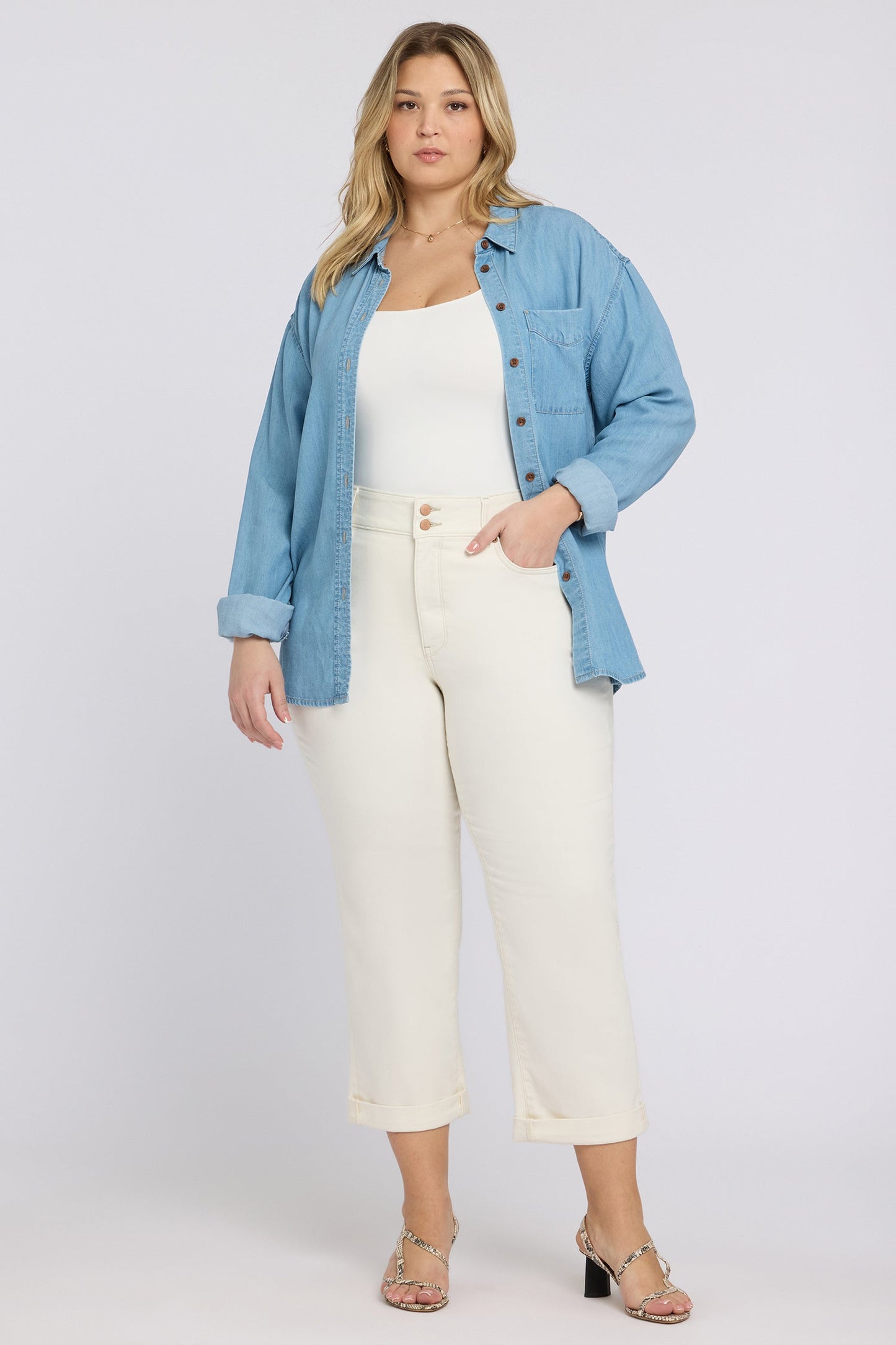 Bailey Relaxed Straight Crop Jeans In Plus Size - Vintage White