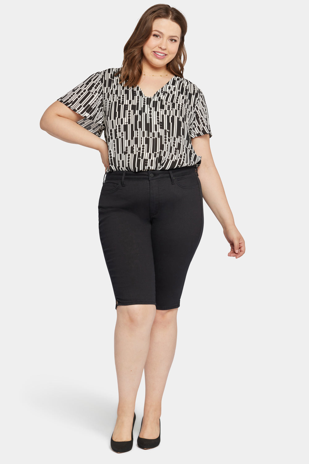 Sophie Bike Capri Jeans In Plus Size - Black