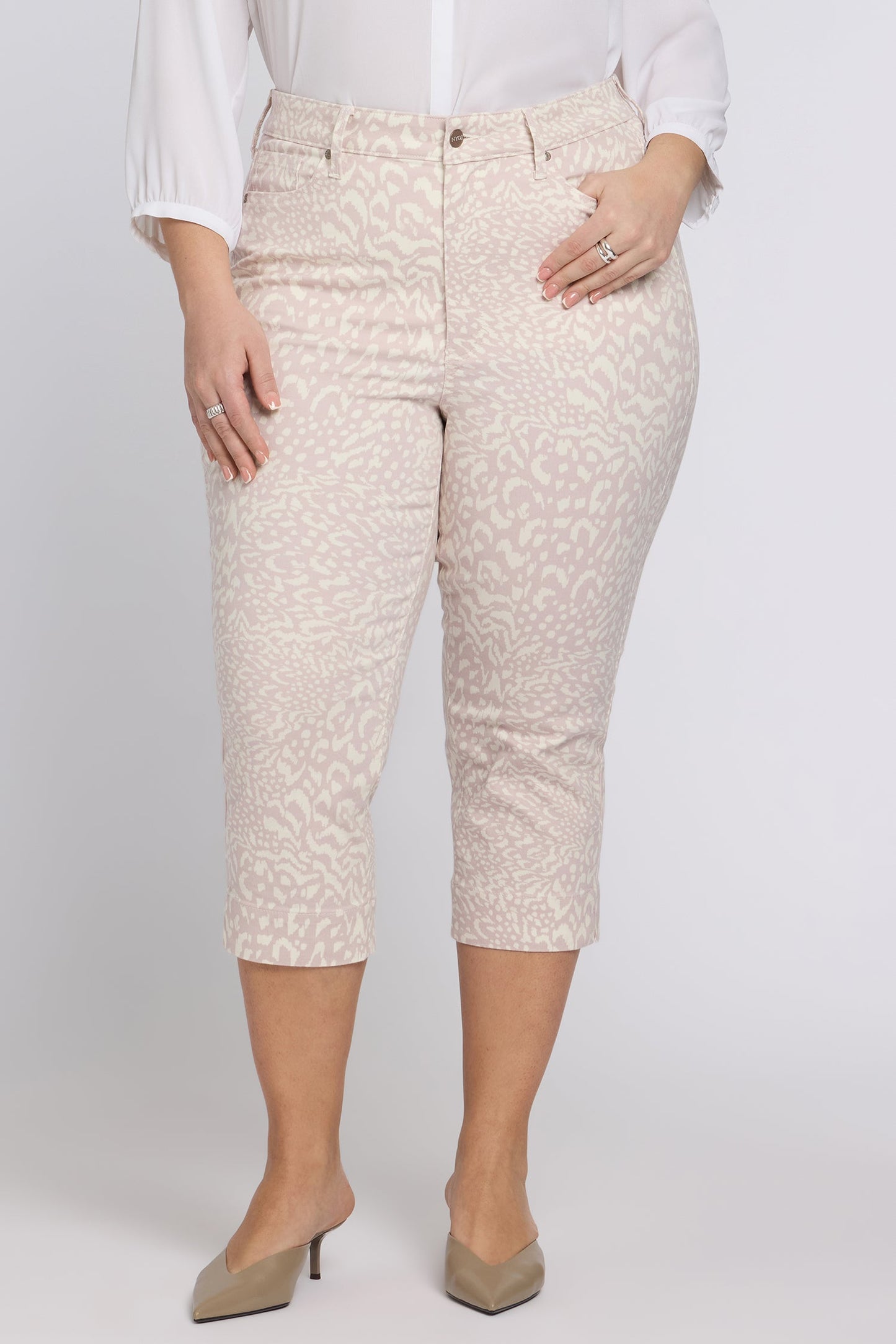 Marilyn Straight Crop Jeans In Plus Size - Snow Leopard