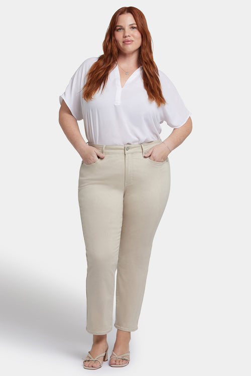 Marilyn Straight Ankle Jeans In Plus Size - Feather
