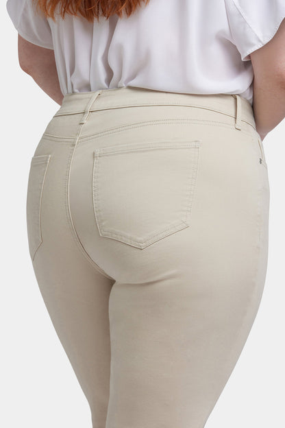 Marilyn Straight Ankle Jeans In Plus Size - Feather