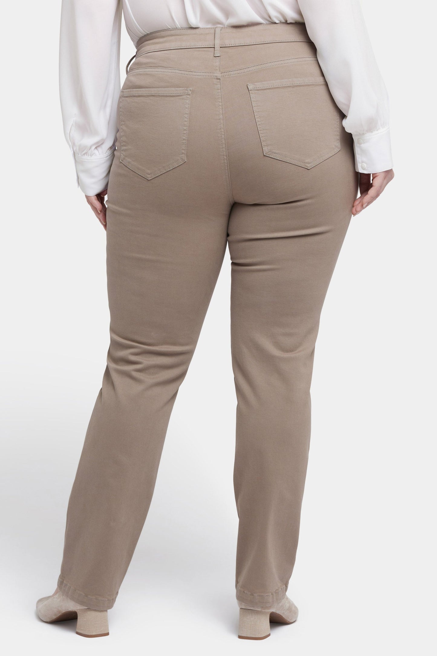 Marilyn Straight Jeans In Plus Size - Country Oak