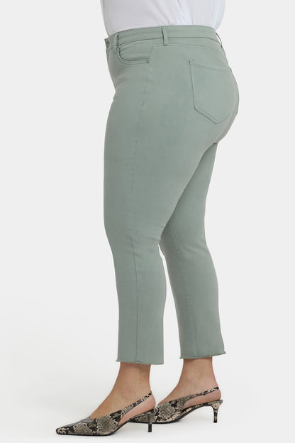 Sheri Slim Ankle Jeans In Plus Size - Mistletoe