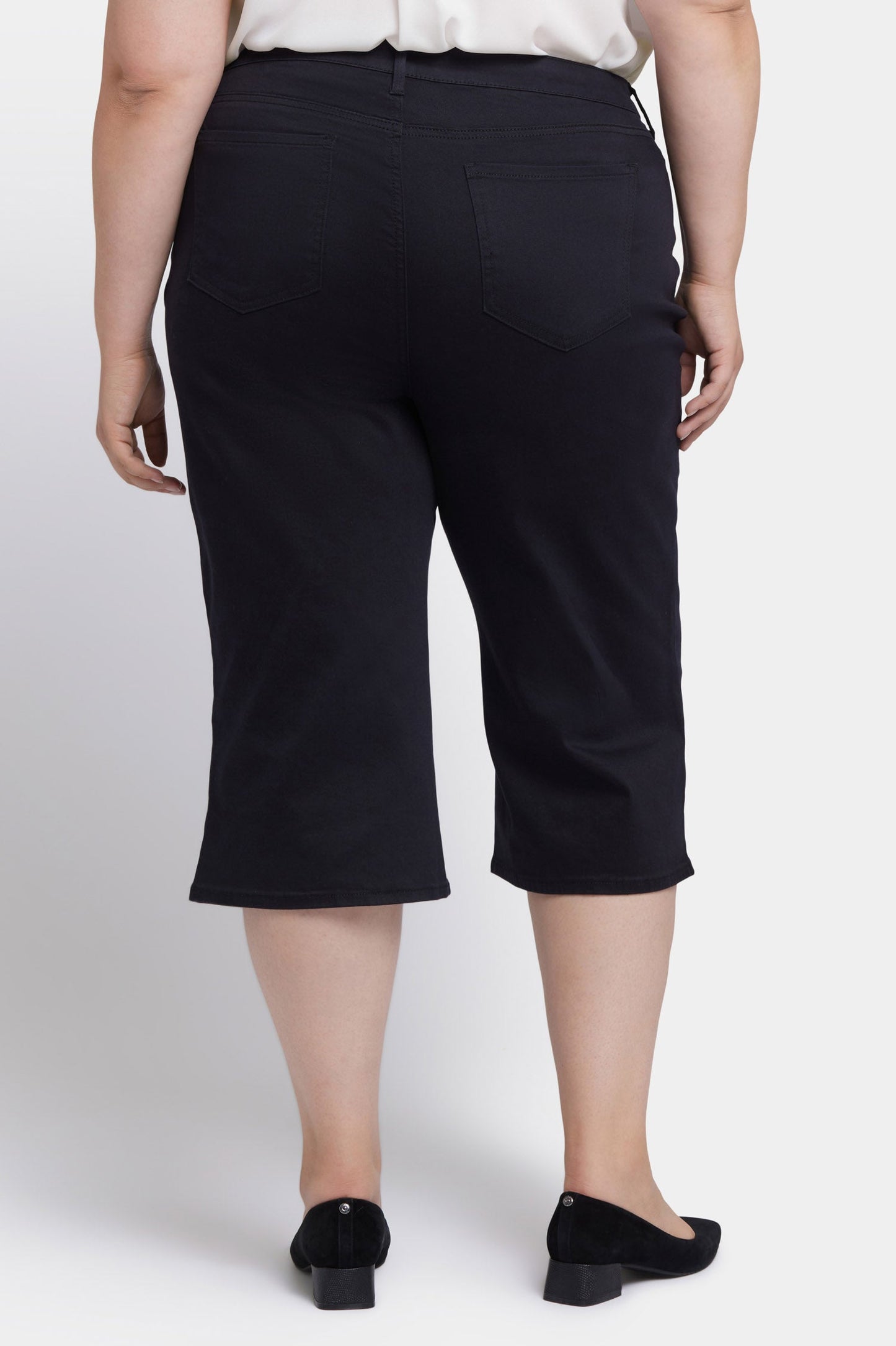 Wide Leg Pedal Pusher Jeans In Plus Size - Black