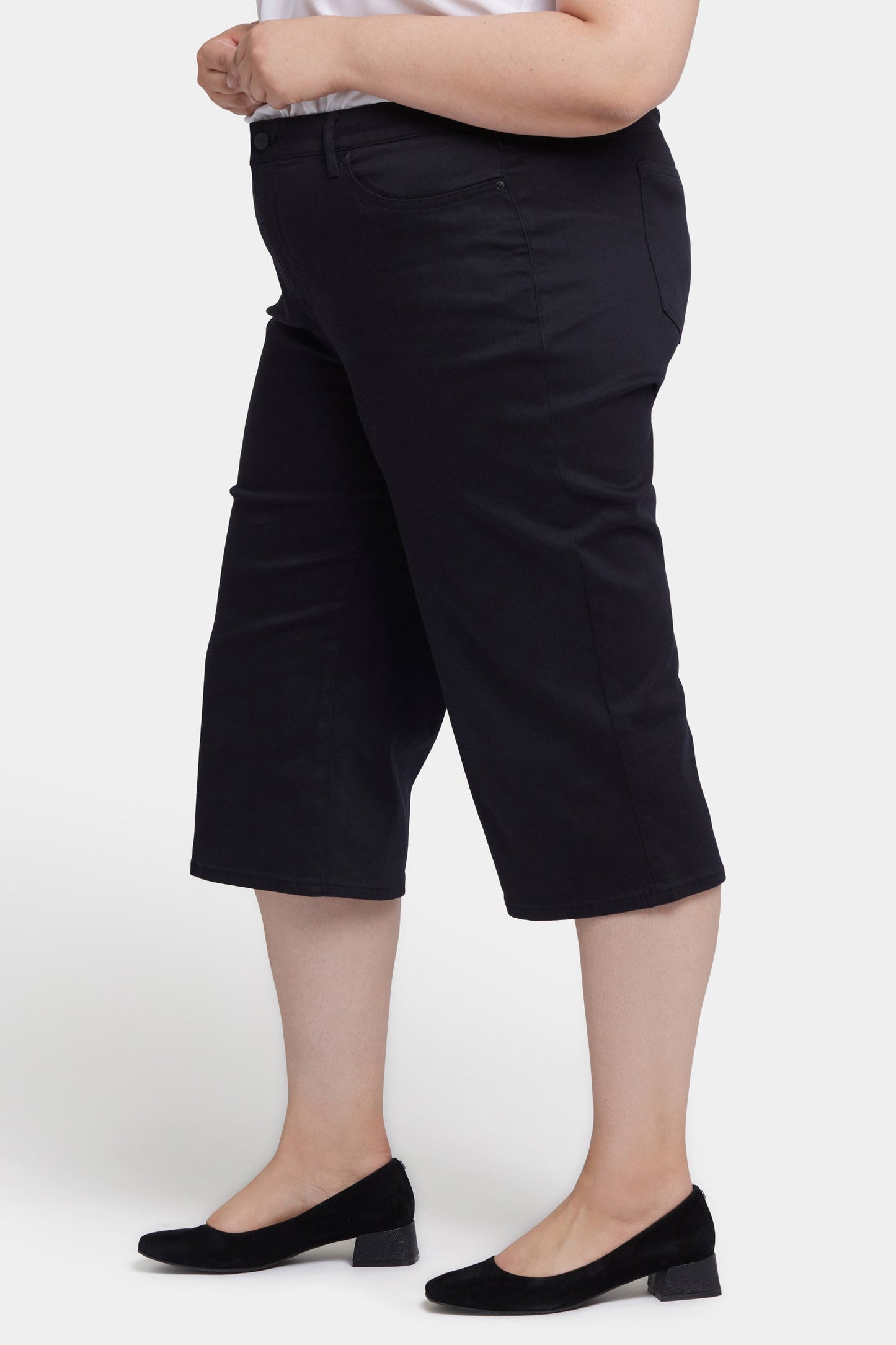 Wide Leg Pedal Pusher Jeans In Plus Size - Black