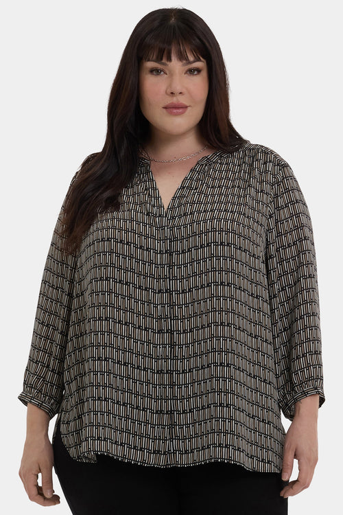 Pintuck Blouse In Plus Size - Arrieta