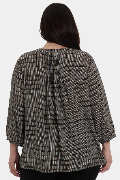 Pintuck Blouse In Plus Size - Arrieta