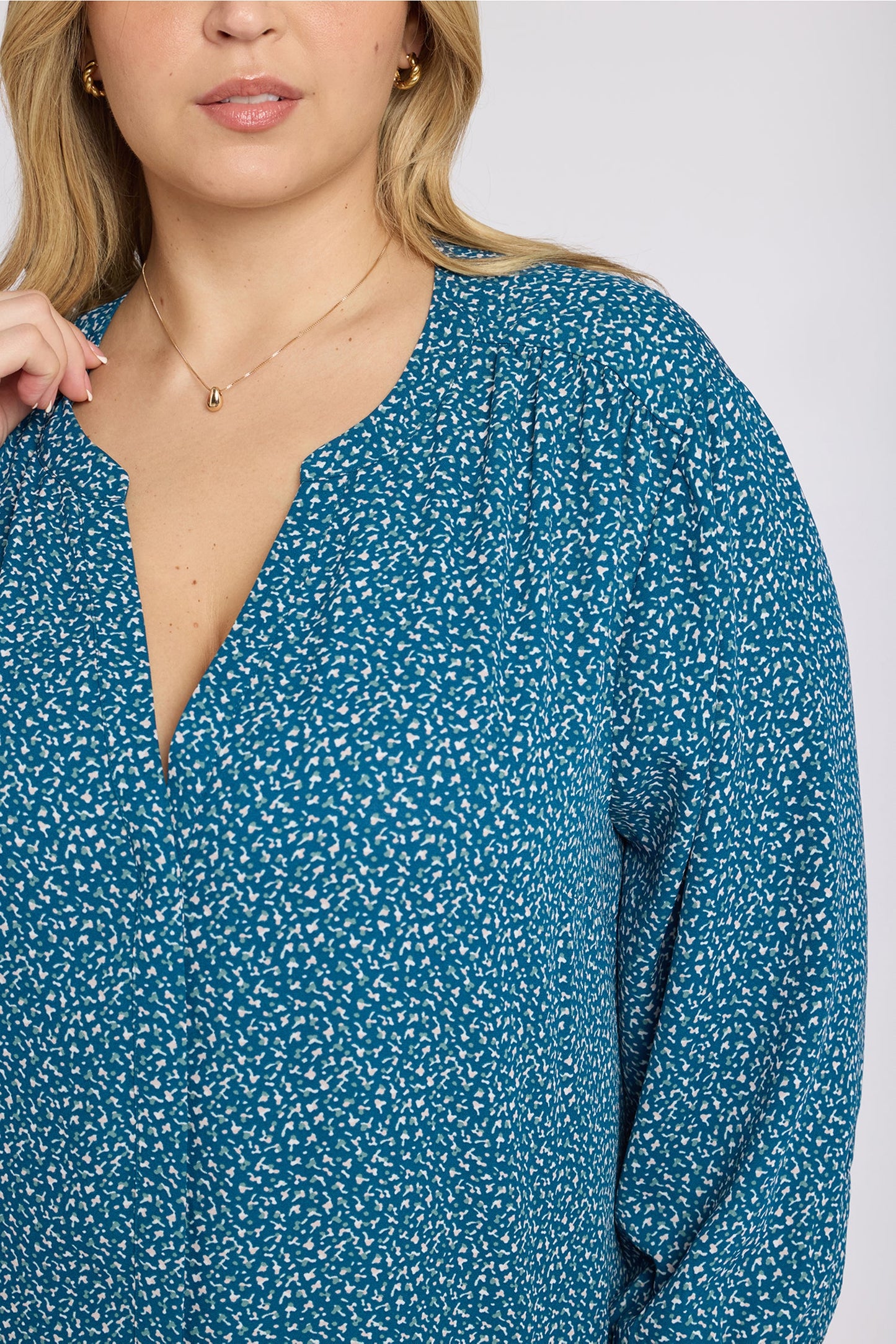 Pintuck Blouse In Plus Size - Dune Ditsy