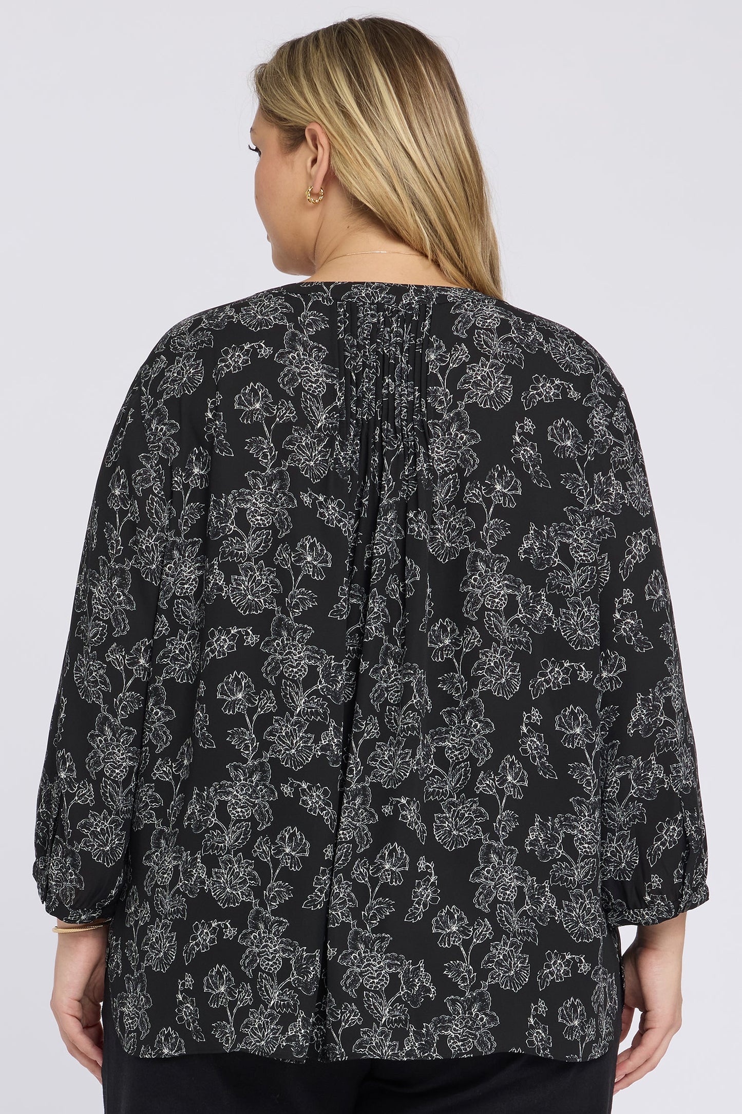 Pintuck Blouse In Plus Size - Floralesque