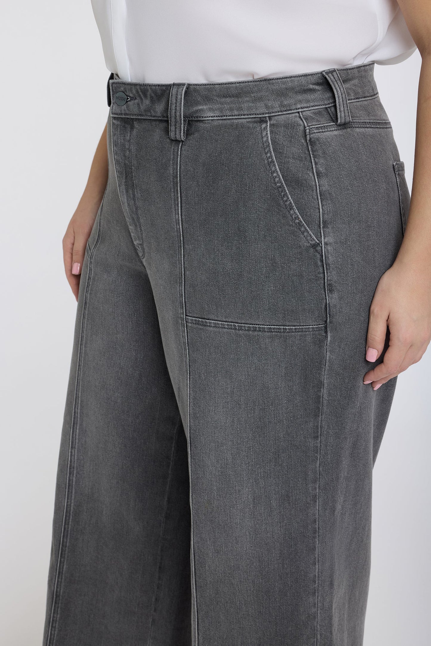 Simone Wide Leg Jeans In Plus Size - Dusty Ash