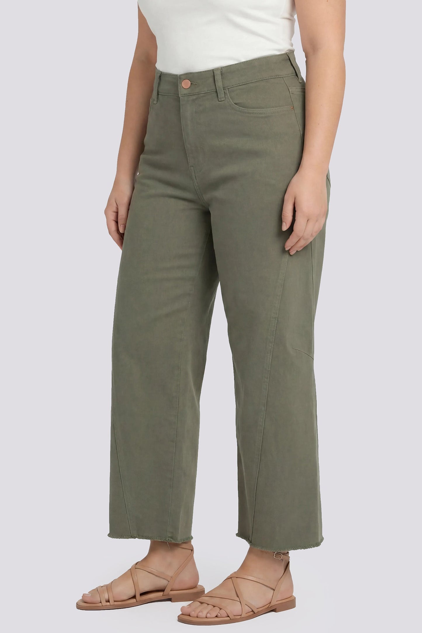 Alyssa Relaxed Crop Jeans In Plus Size - Desert Green
