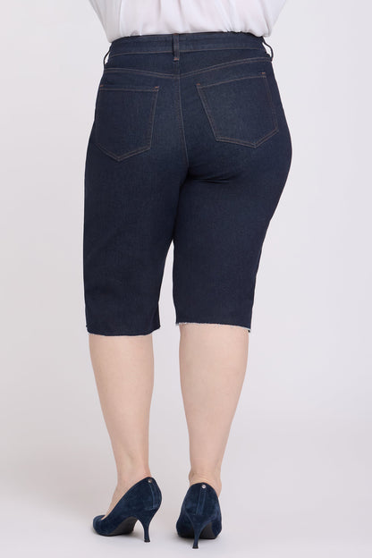 Kristie '80s Bermuda Denim Shorts In Plus Size - Magical