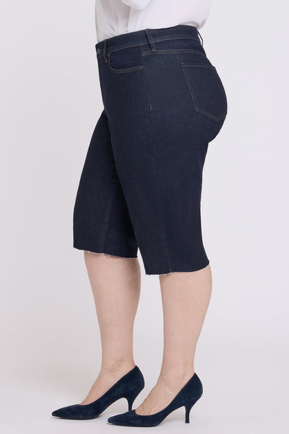Kristie '80s Bermuda Denim Shorts In Plus Size - Magical