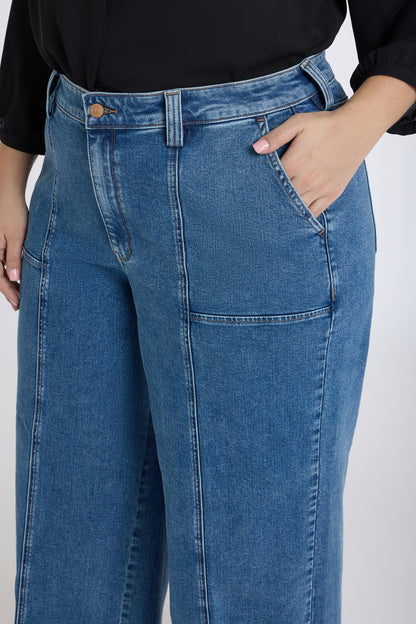 Simone Wide Leg Jeans In Plus Size - Salton