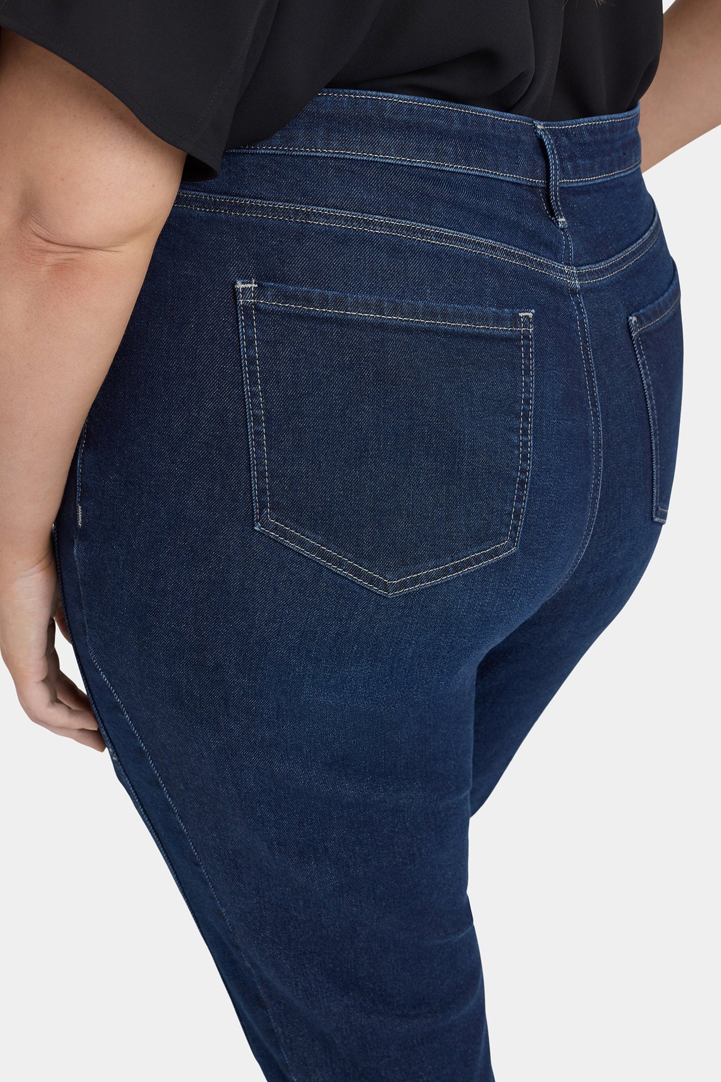 Margot Girlfriend Jeans In Plus Size - Midnight Breeze